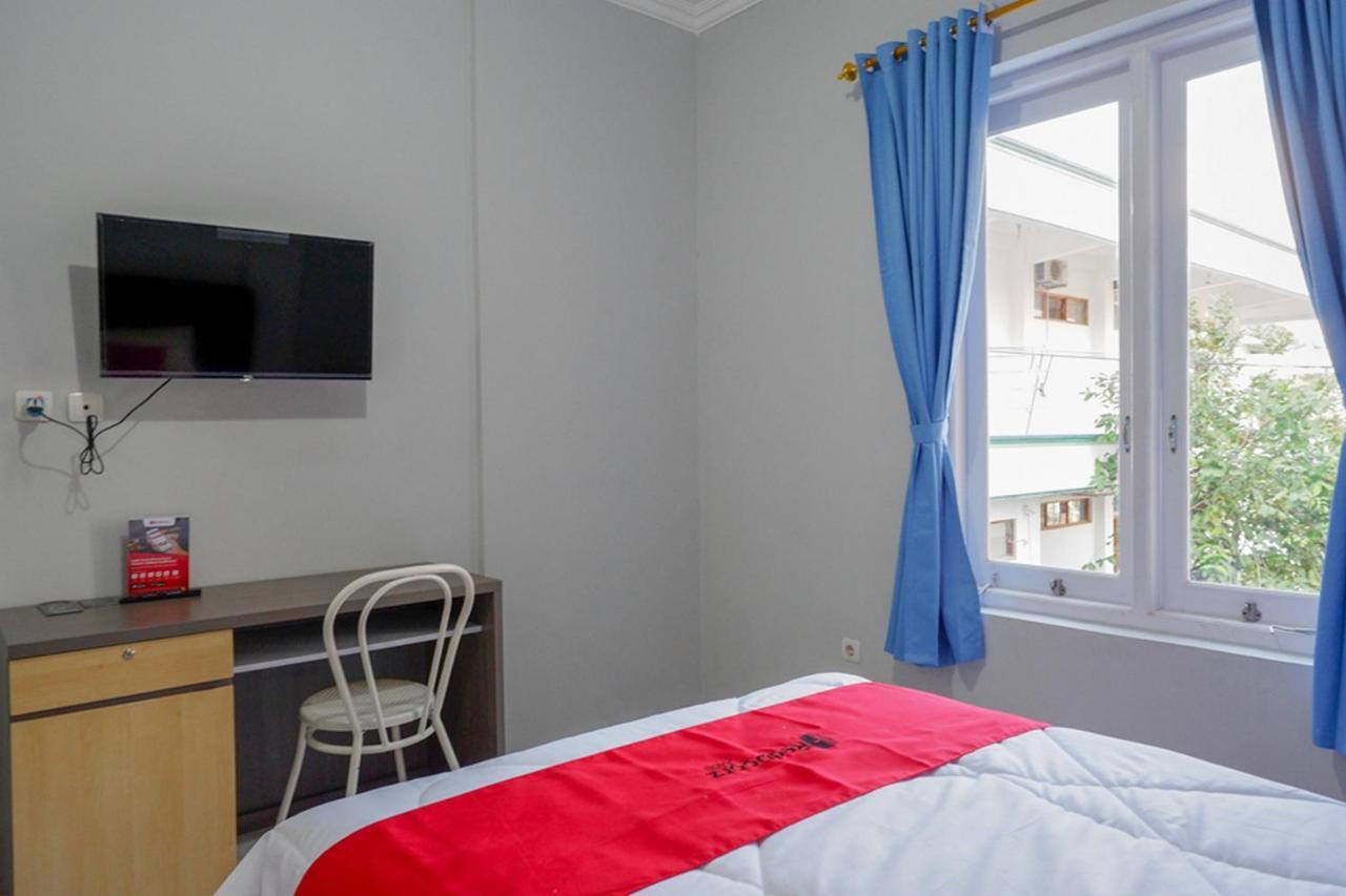 Hotel Reddoorz Near Jalan Adi Sucipto Solo Exteriér fotografie