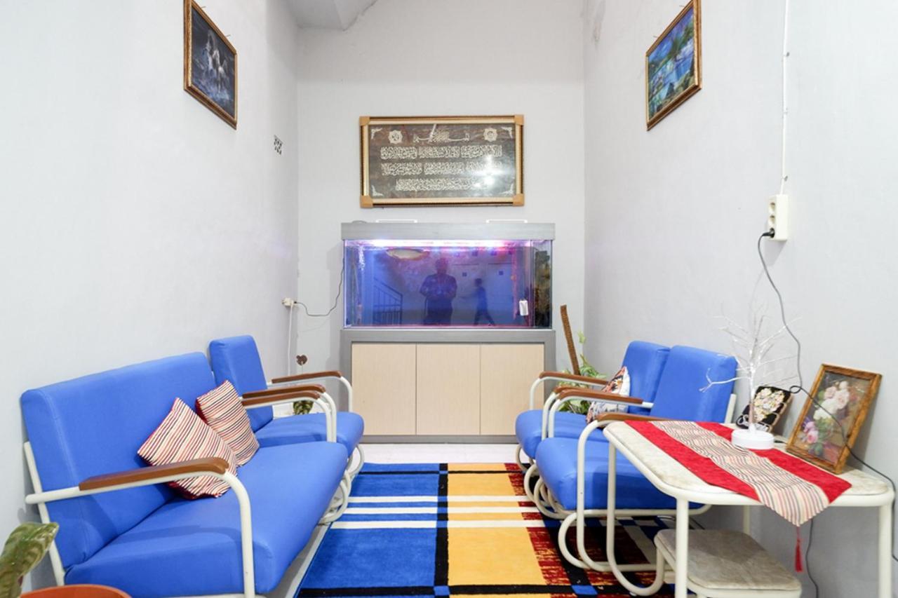 Hotel Reddoorz Near Jalan Adi Sucipto Solo Exteriér fotografie