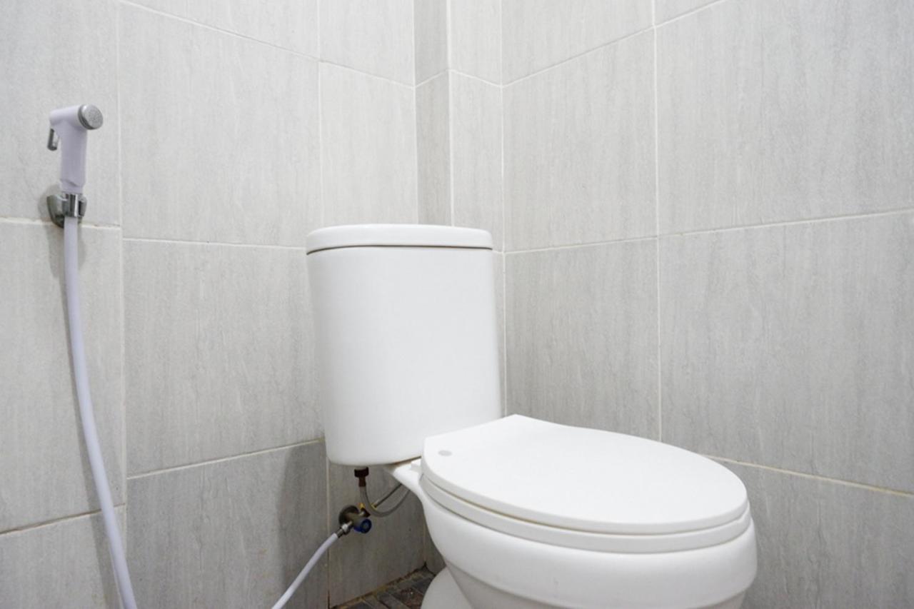 Hotel Reddoorz Near Jalan Adi Sucipto Solo Exteriér fotografie