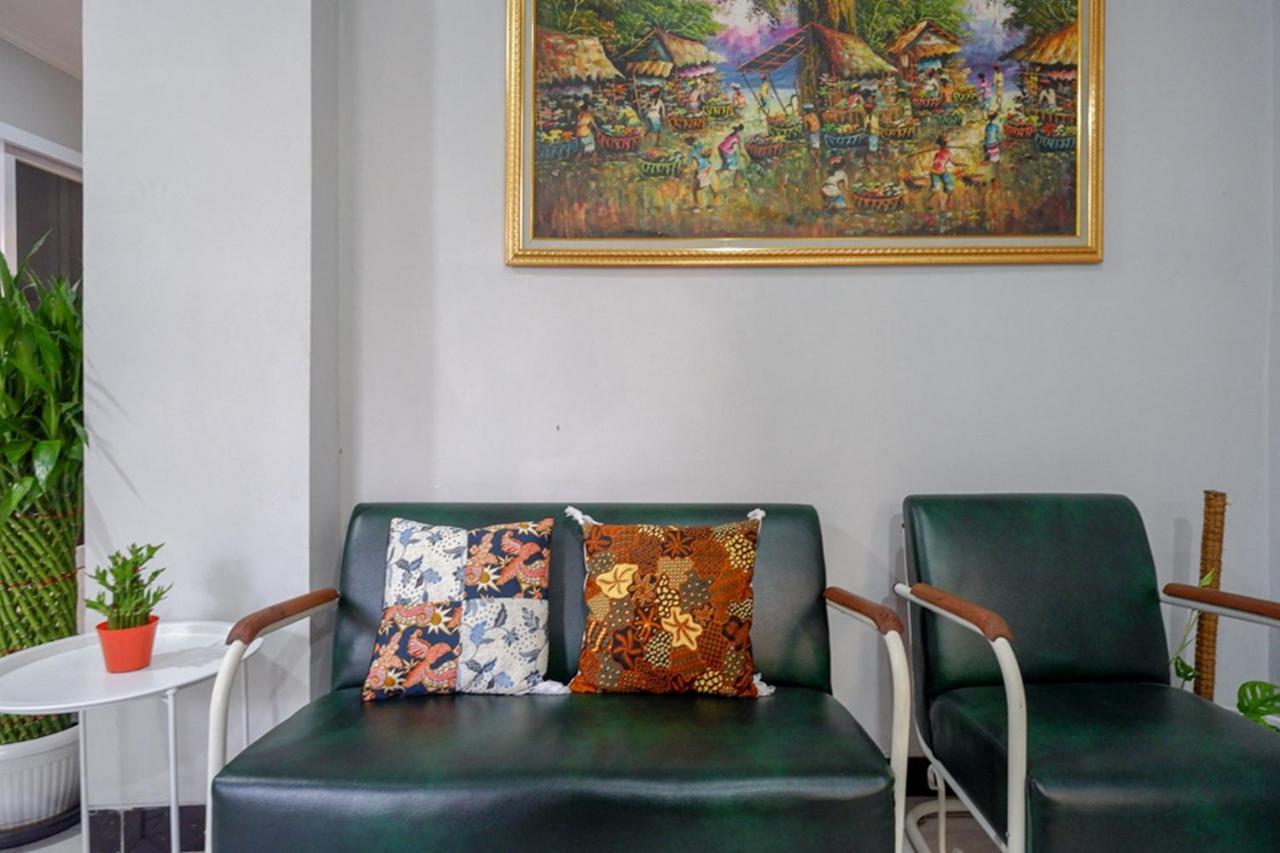 Hotel Reddoorz Near Jalan Adi Sucipto Solo Exteriér fotografie